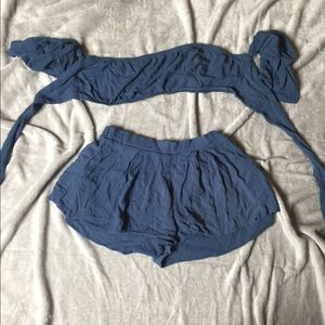 Two piece Blue crop set